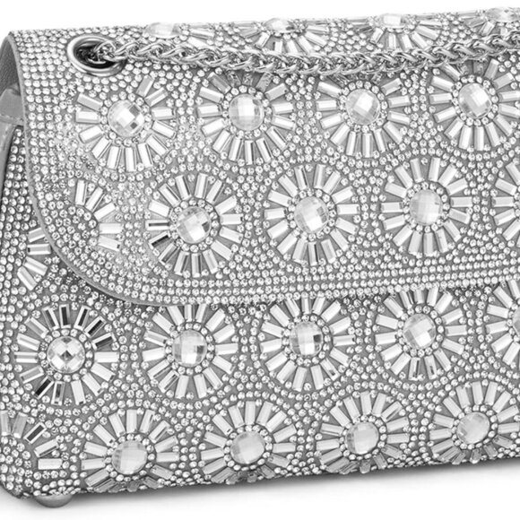 Lightweight and Stylish Rhinestone Clutch with Chain - Perfect for Any Occasion - Picture 1 of 6